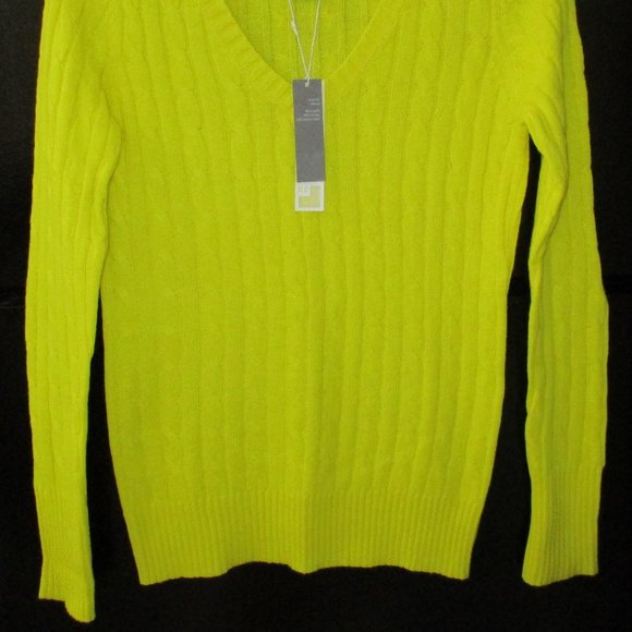 JCP Merino Blend Blazing Yellow V-Neck Sweater - Small - PRICE IS FIRM - Picture 4 of 5